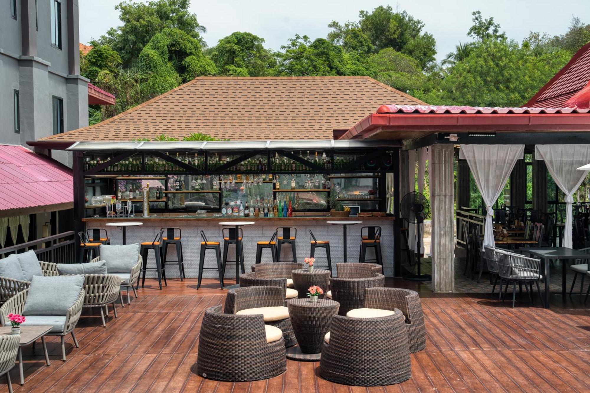 Tuana Hotels The Phulin Resort Karon Exterior photo